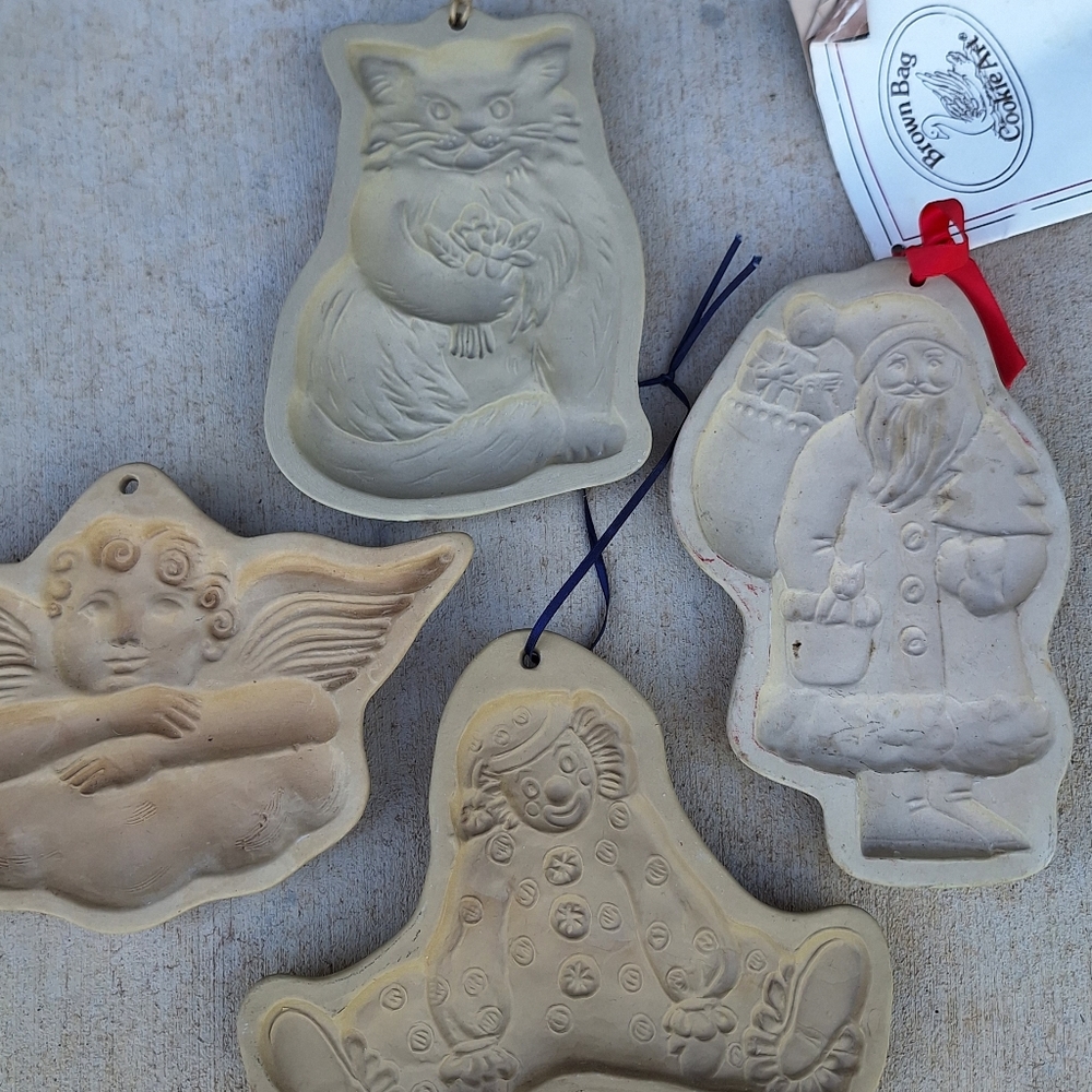 Vintage 80's Brown Bag Cookie Art molds 4 pc. cat Santa angel clown and booklet